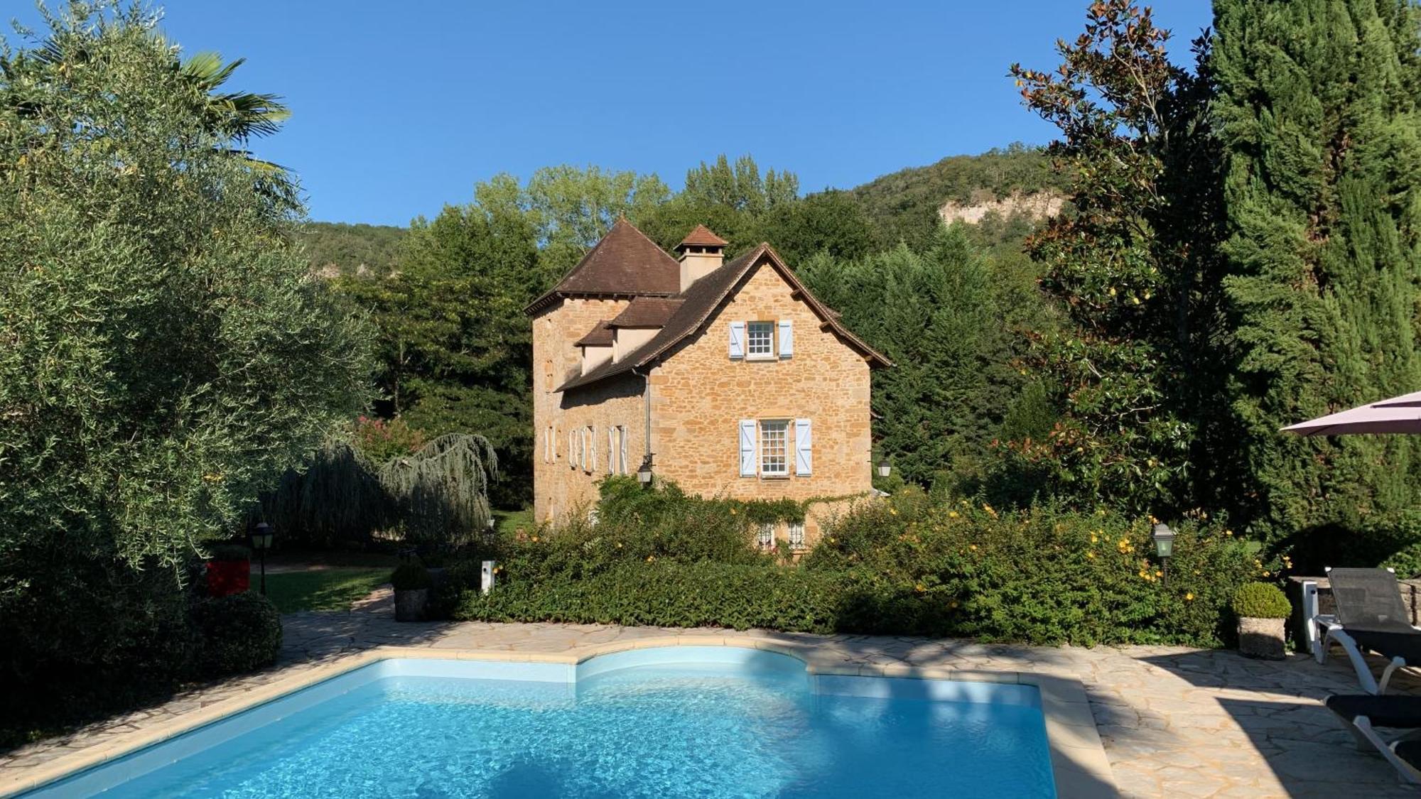 Le Moulin Du Boisset Bed & Breakfast Saint-Denis-les-Martel Luaran gambar