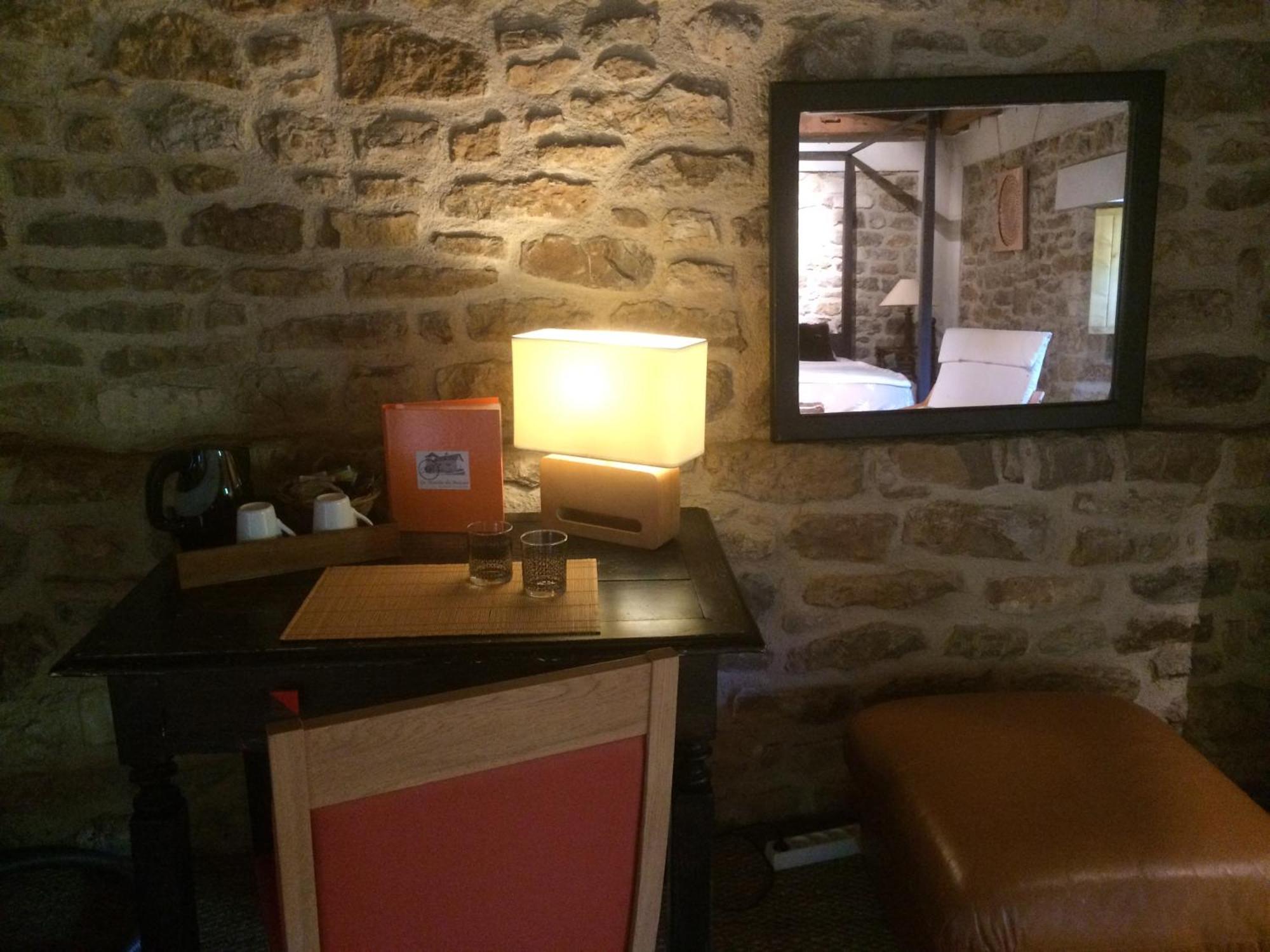 Le Moulin Du Boisset Bed & Breakfast Saint-Denis-les-Martel Bilik gambar